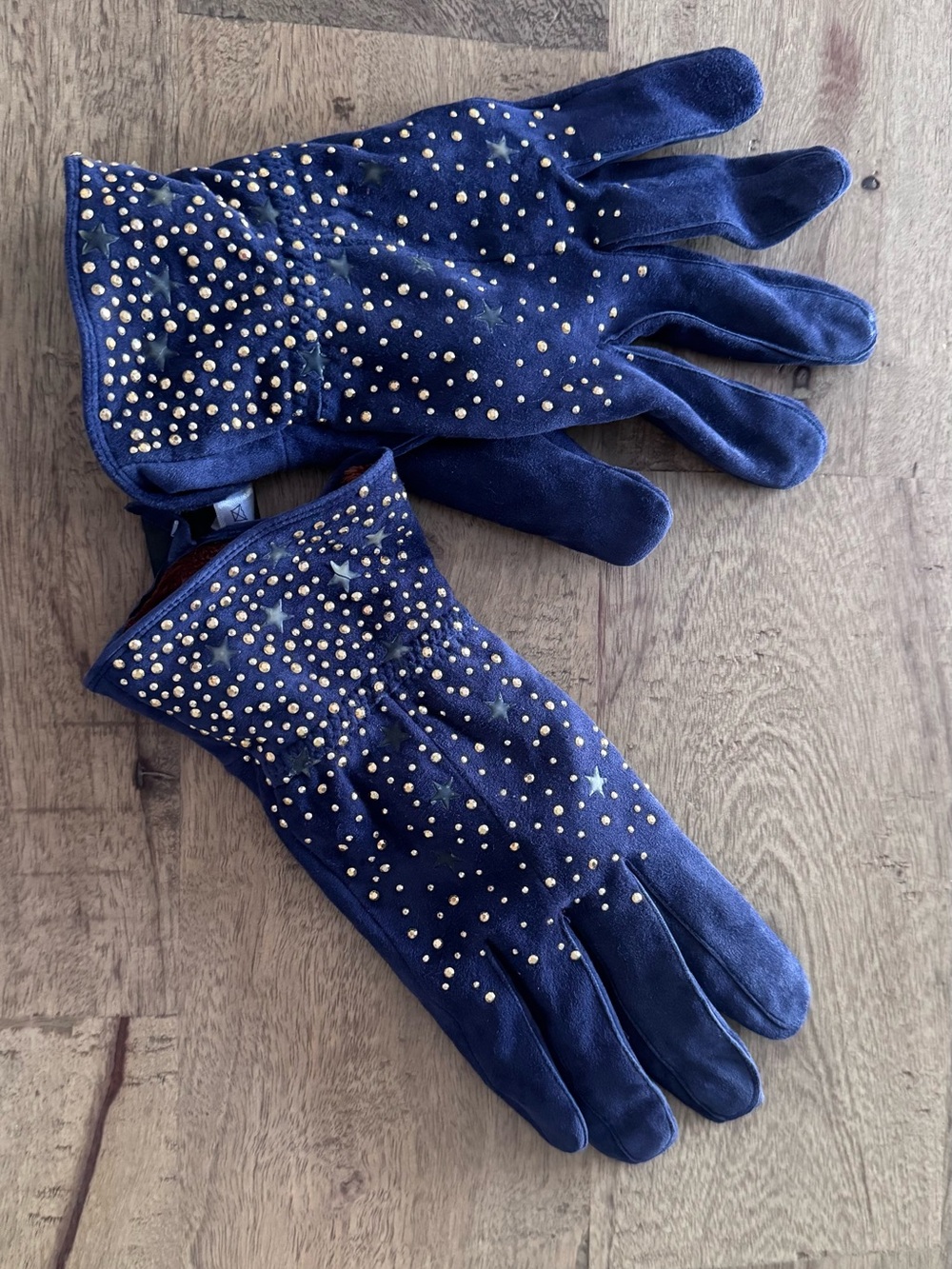 Vintage dead stock leather Studded Star Suede Gloves purple embellishment